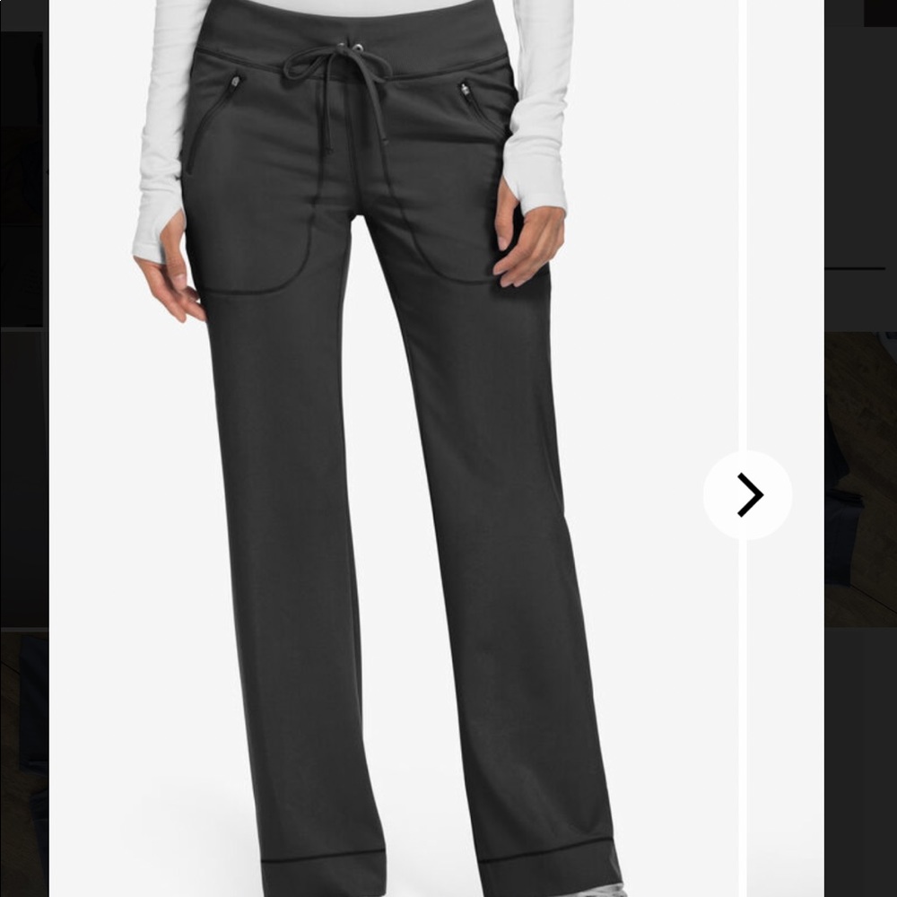 Cherokee Infinity scrub pants size L